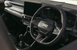 Dacia Duster Cargo, 2025, interior